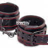Черные наручники Bondage Fetish Pleasure Handcuffs с контрастной строчкой