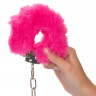 Металлические наручники с розовым мехом Ultra Fluffy Furry Cuffs Металлические наручники с розовым мехом Ultra Fluffy Furry Cuffs