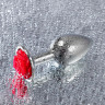Серебристая анальная втулка с красной розочкой - 8 см.
